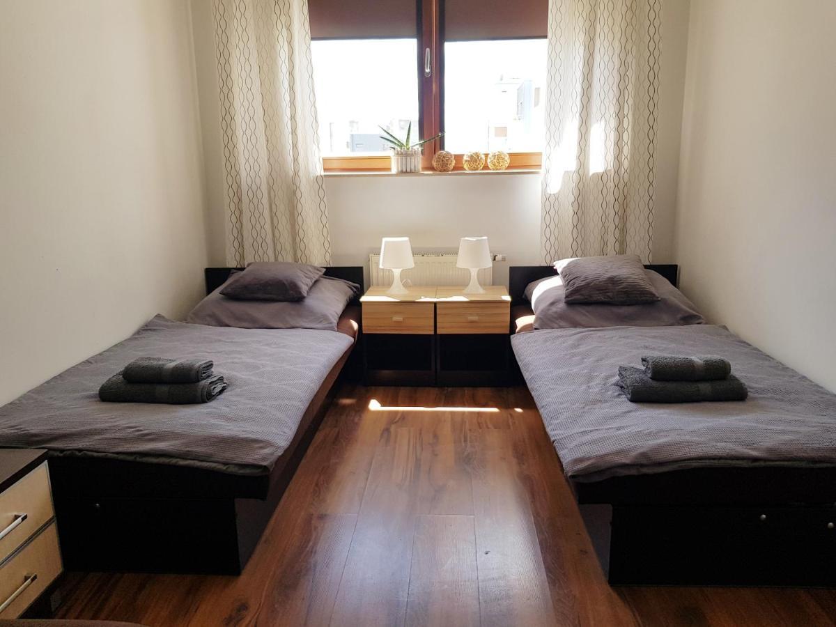 Apt With 6 Single Beds 슈비노우이스쳬 외부 사진