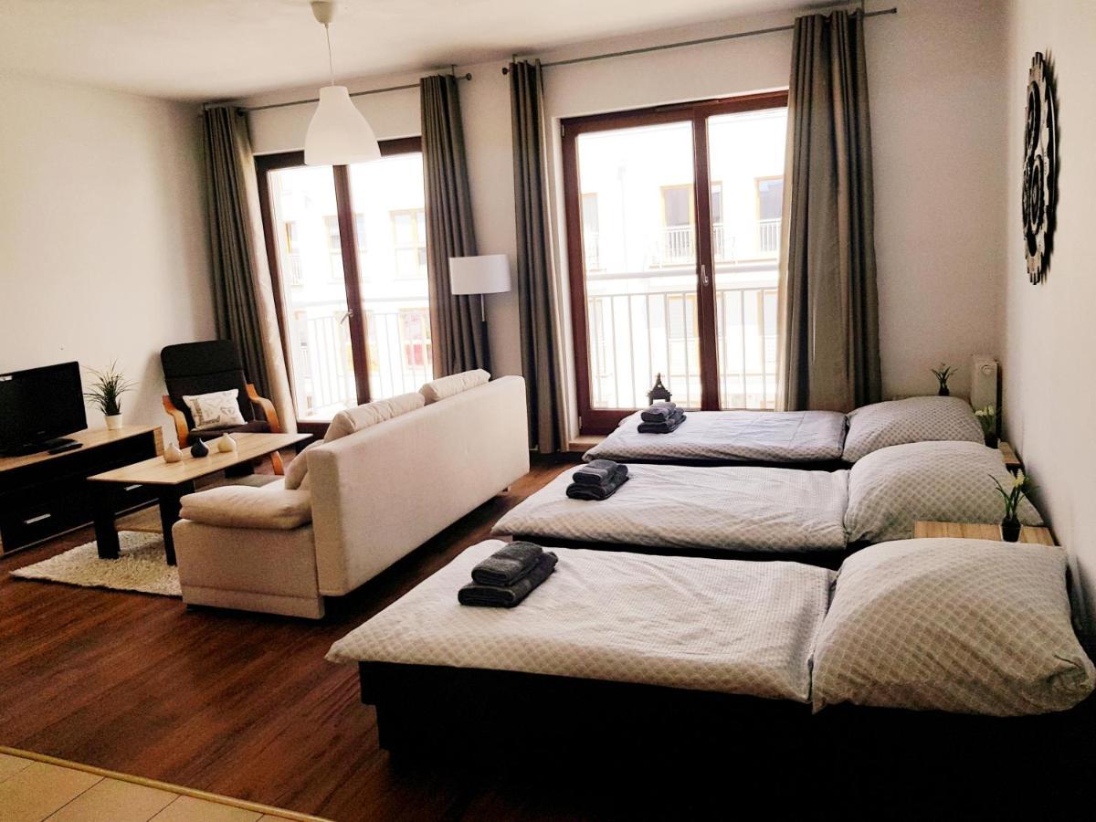 Apt With 6 Single Beds 슈비노우이스쳬 외부 사진